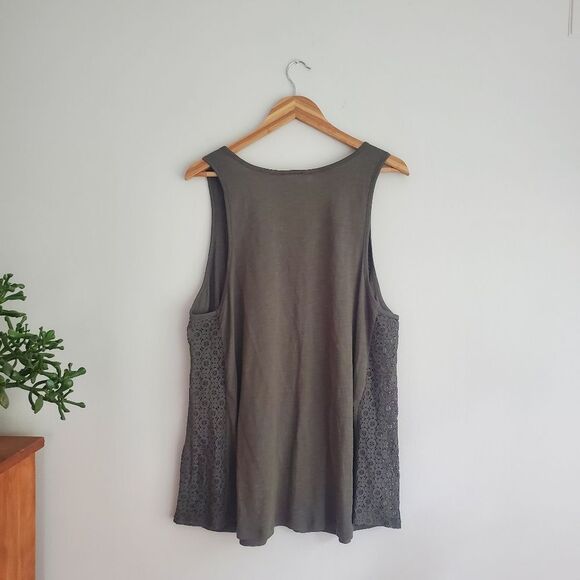 Torrid plus size Olive green tank with lace accents in size 3 - Picture 7 of 7